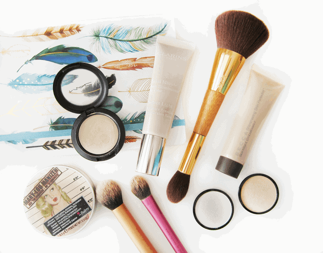 What is strobing. Strobing products and brushes. Highlighting.