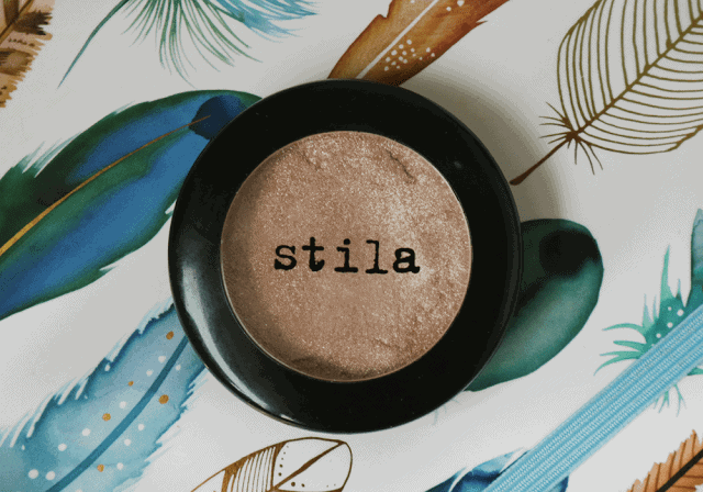 The Champagne Shadow All Makeup Lovers Should Have | Stila Kitten Eyeshadow