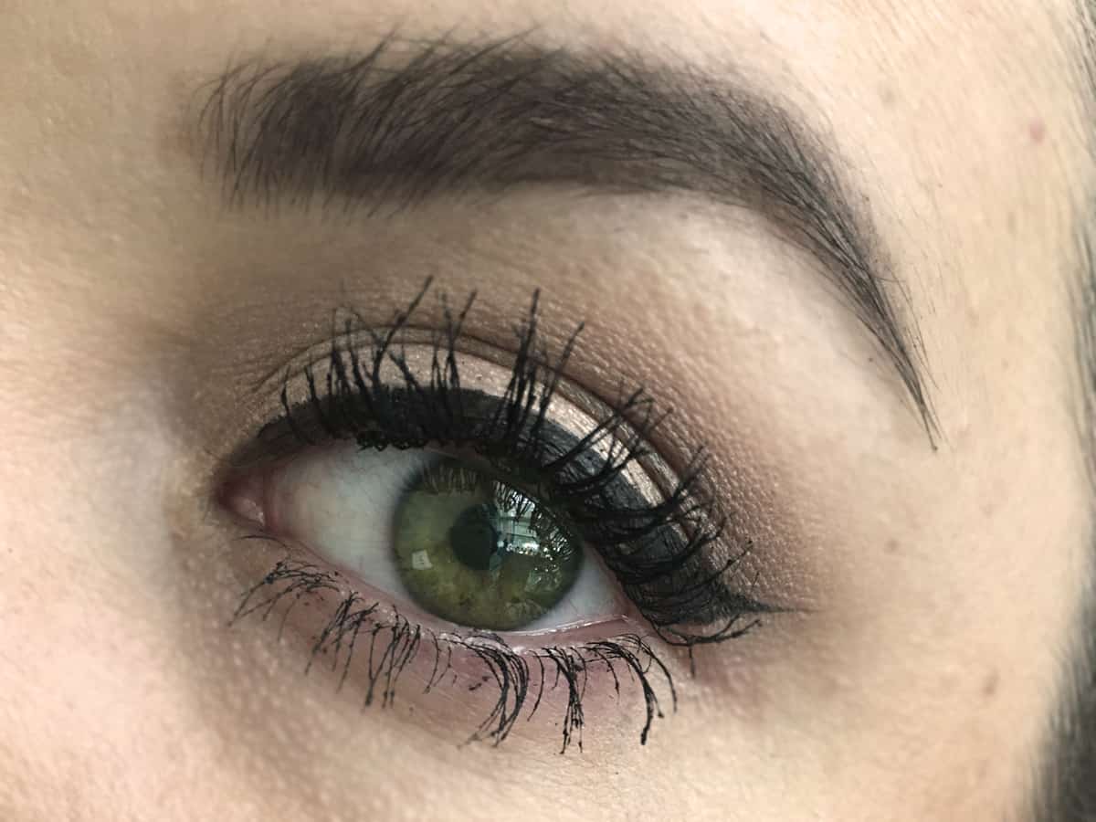 How to do liquid eyeliner for hooded lids