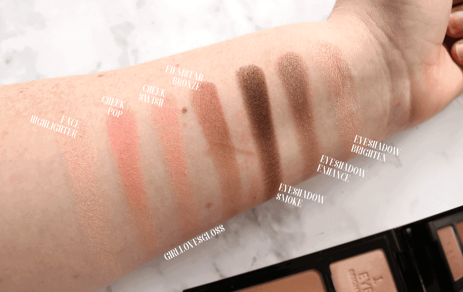 Charlotte Tilbury Instant Look In A Palette Review + Giveaway